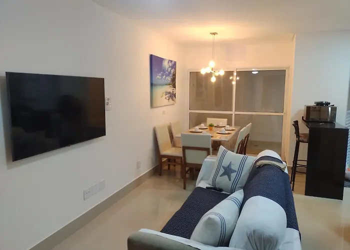 Casa Sete Enseada Ar Cond Suite E Estacionamento Gratis E Uma Otima Localizacao Na Enseada